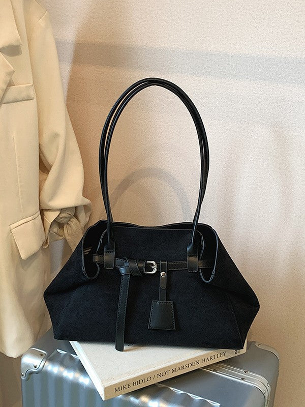 Women's Baguette Bag in black - product photo 4