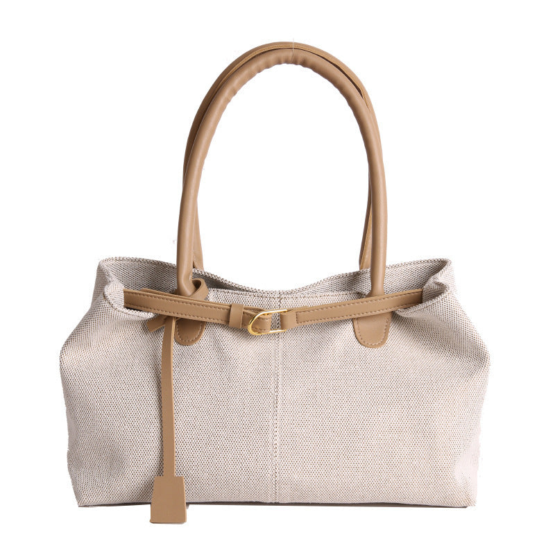 Women's Shoulder Bag in black - product photo 3