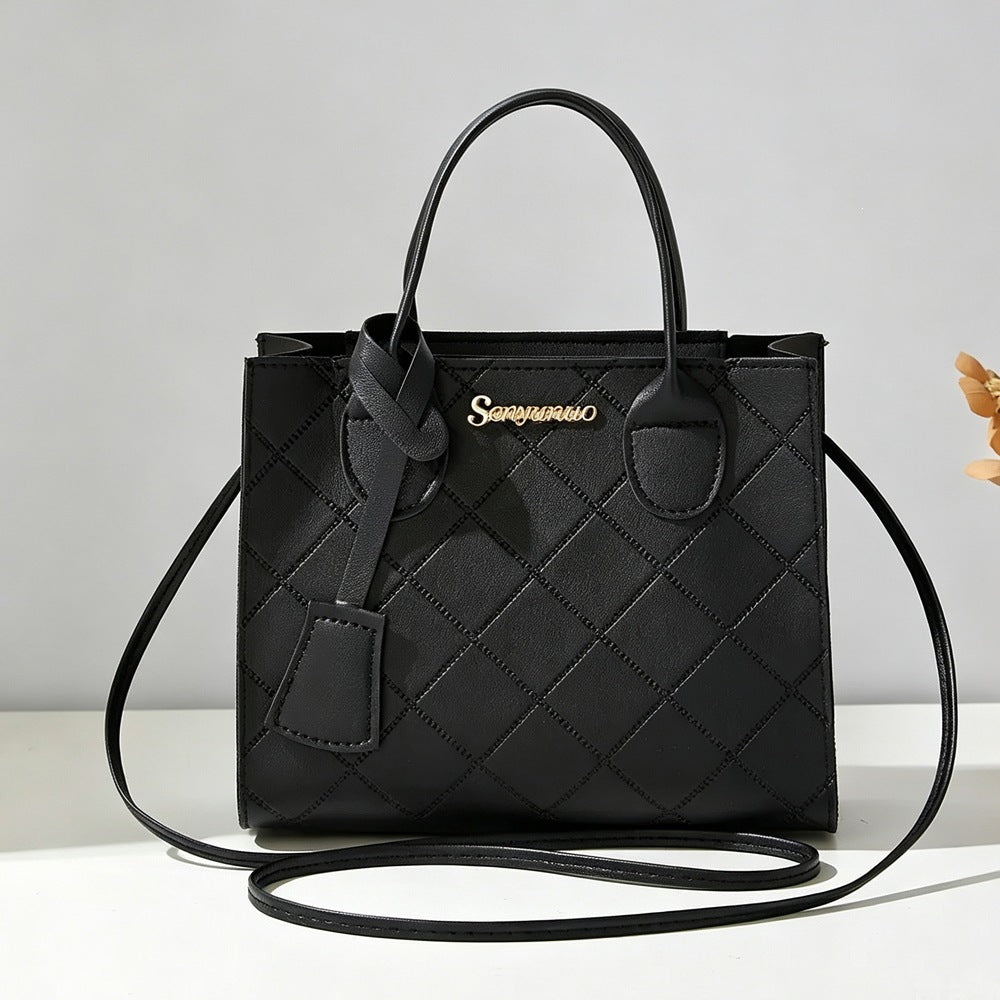 Women's Handbag in black - product photo 6