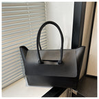 Women's Handbag in black - product photo 6