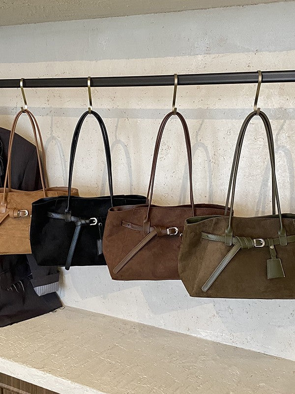 Women's Baguette Bag in black - product photo 3