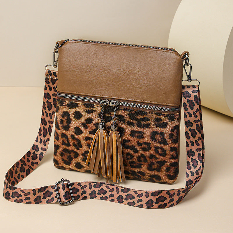 Women's Shoulder Bag in coffee - product photo 1