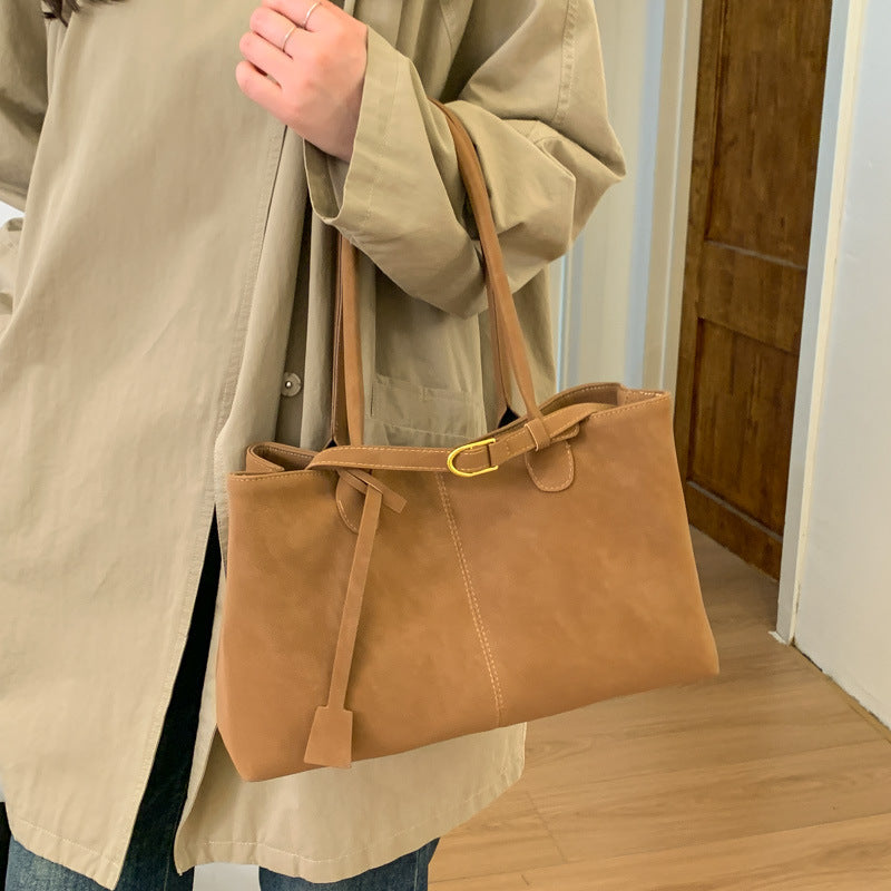 Women's Tote Bag in brown - product photo 3