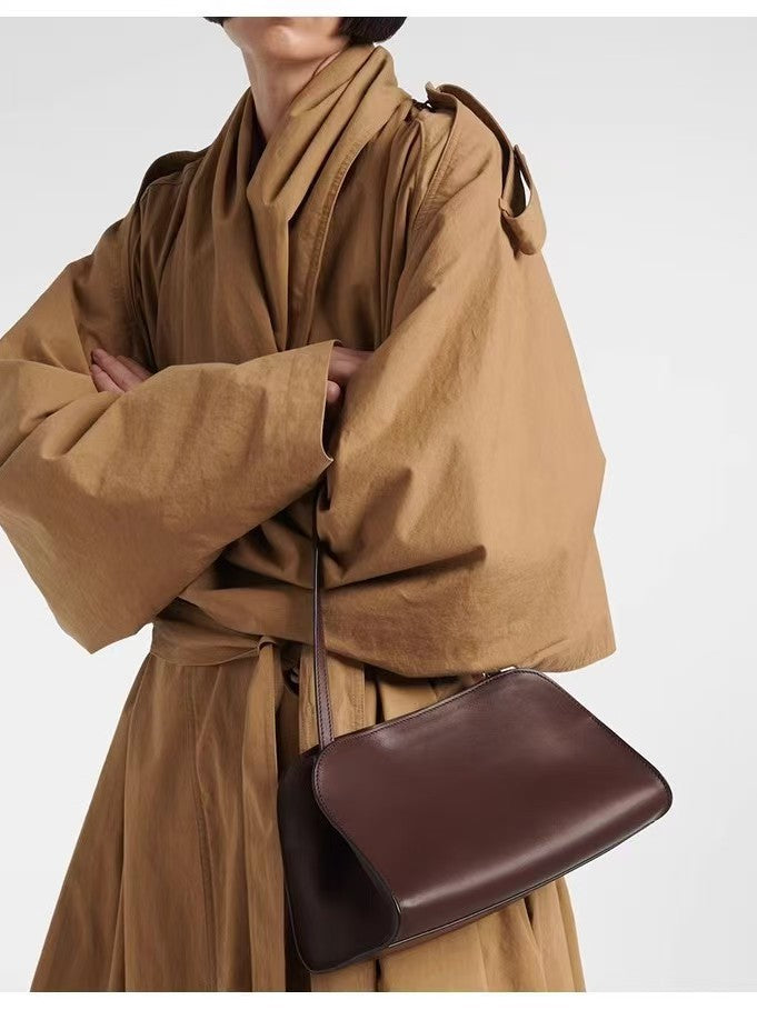 Women's Leather Bag in coffee color plain weave - product photo 4