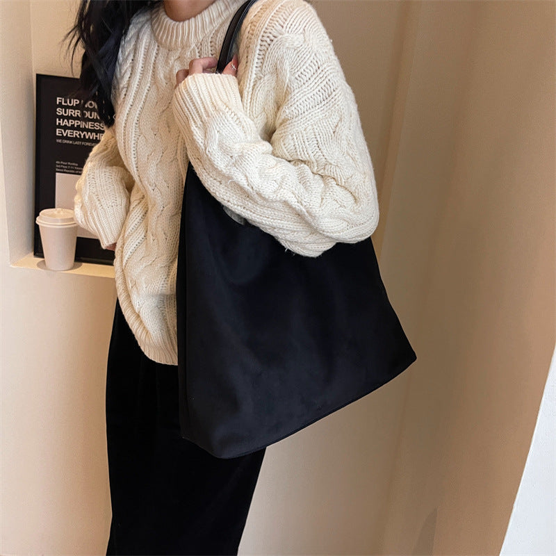 Women's Shoulder Bag in coffee color - product photo 8
