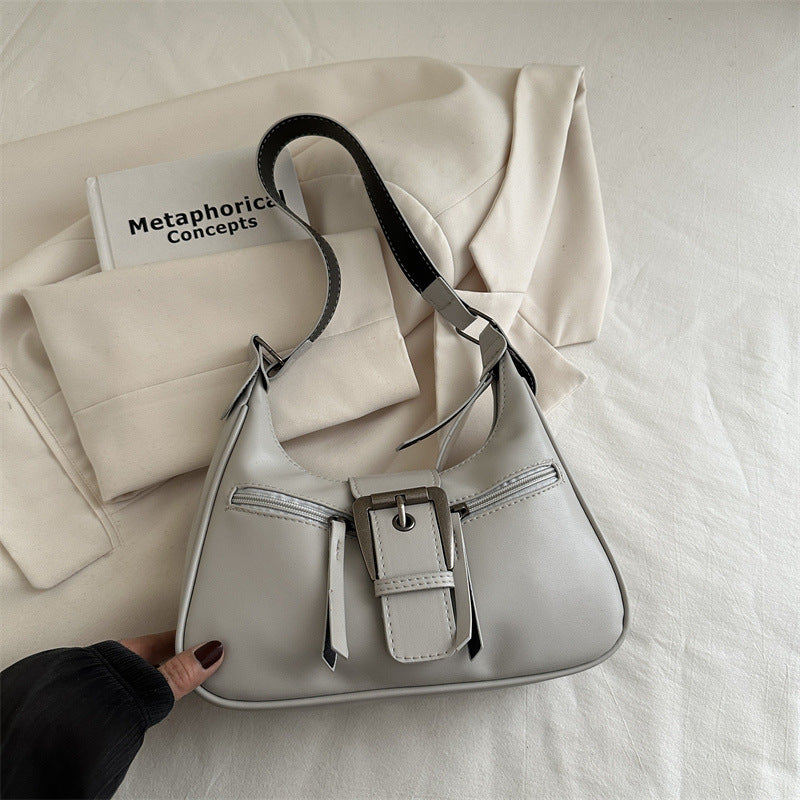 Women's Shoulder Bag in black - product photo 8