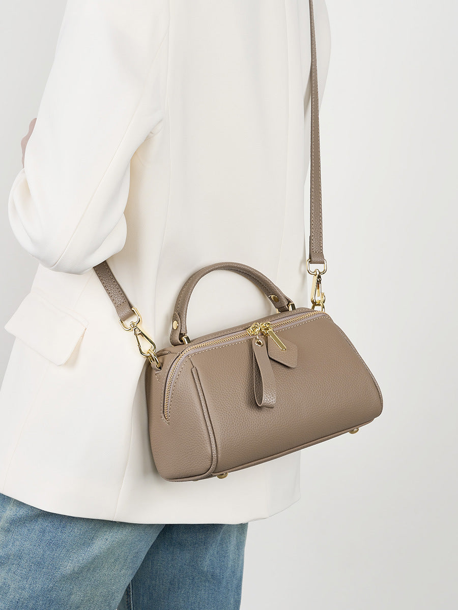 Women's Genuine Leather Handbag in black - product photo 5