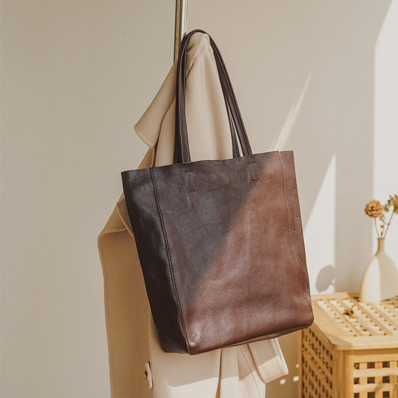 Women's Genuine Leather Shoulder Bag in black - product photo 1