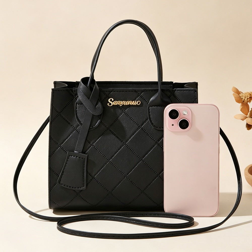 Women's Handbag in black - product photo 2