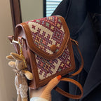 Women's Crossbody Bag in red without pendant - product photo 2