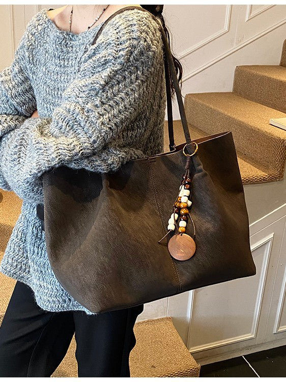 Women's PU Leather Tote Bag in black - product photo 2
