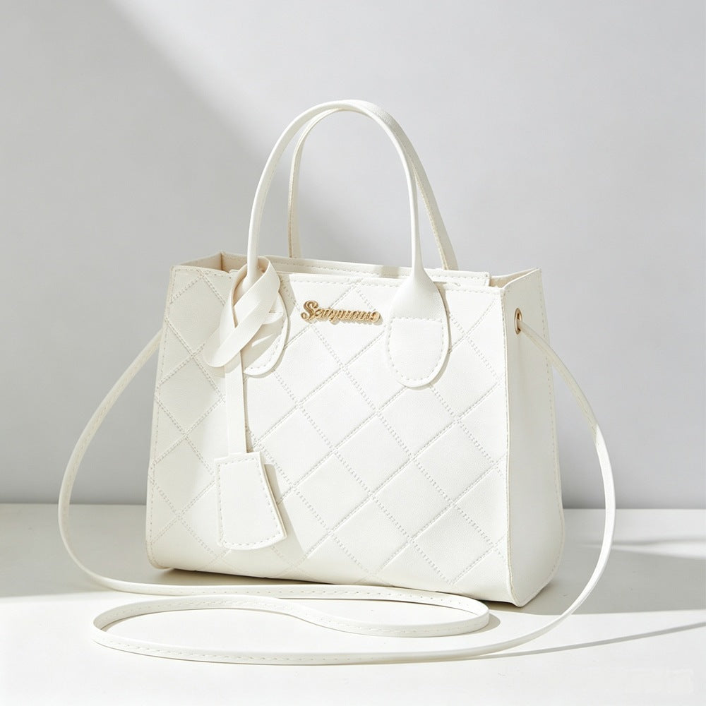 Women's Handbag in black - product photo 7