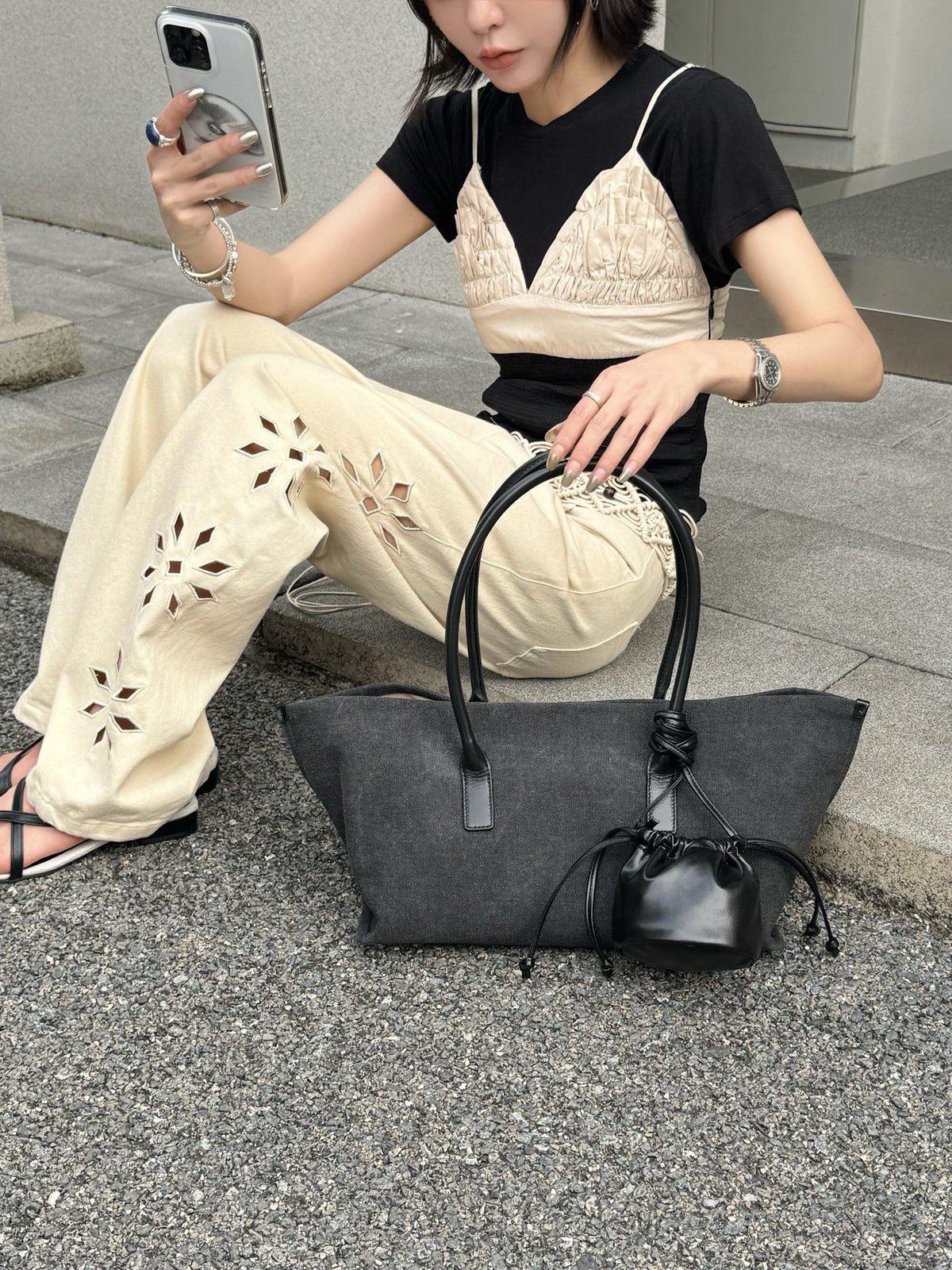 Women's Tote Bag in matte brown - product photo 10