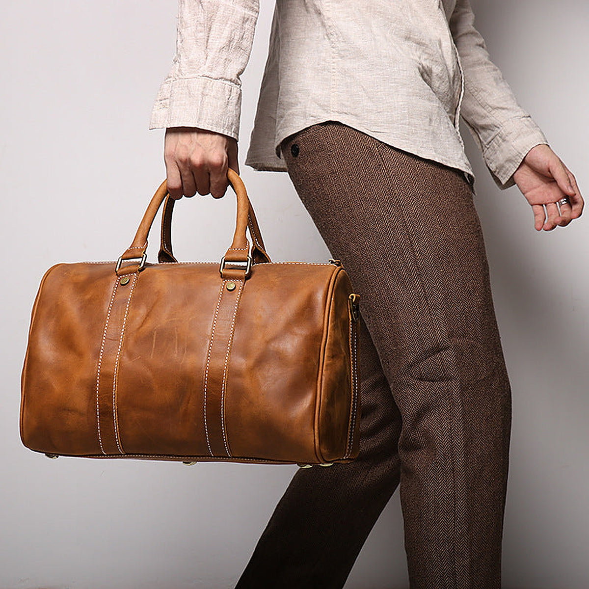 Women's Genuine Leather Crossbody Bag in vintage brown - product photo 1